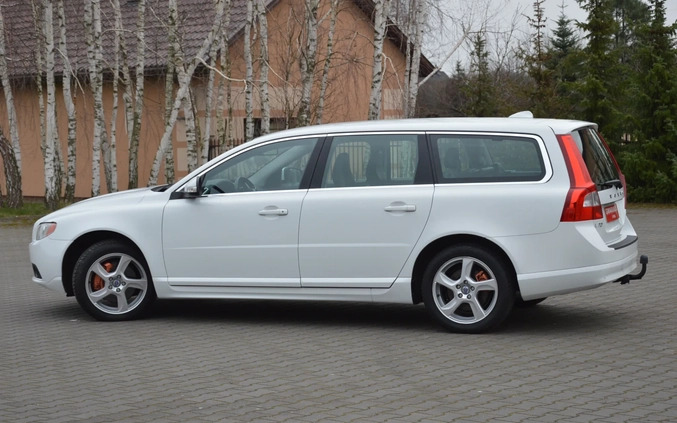 Volvo V70 cena 29500 przebieg: 350000, rok produkcji 2010 z Małogoszcz małe 704